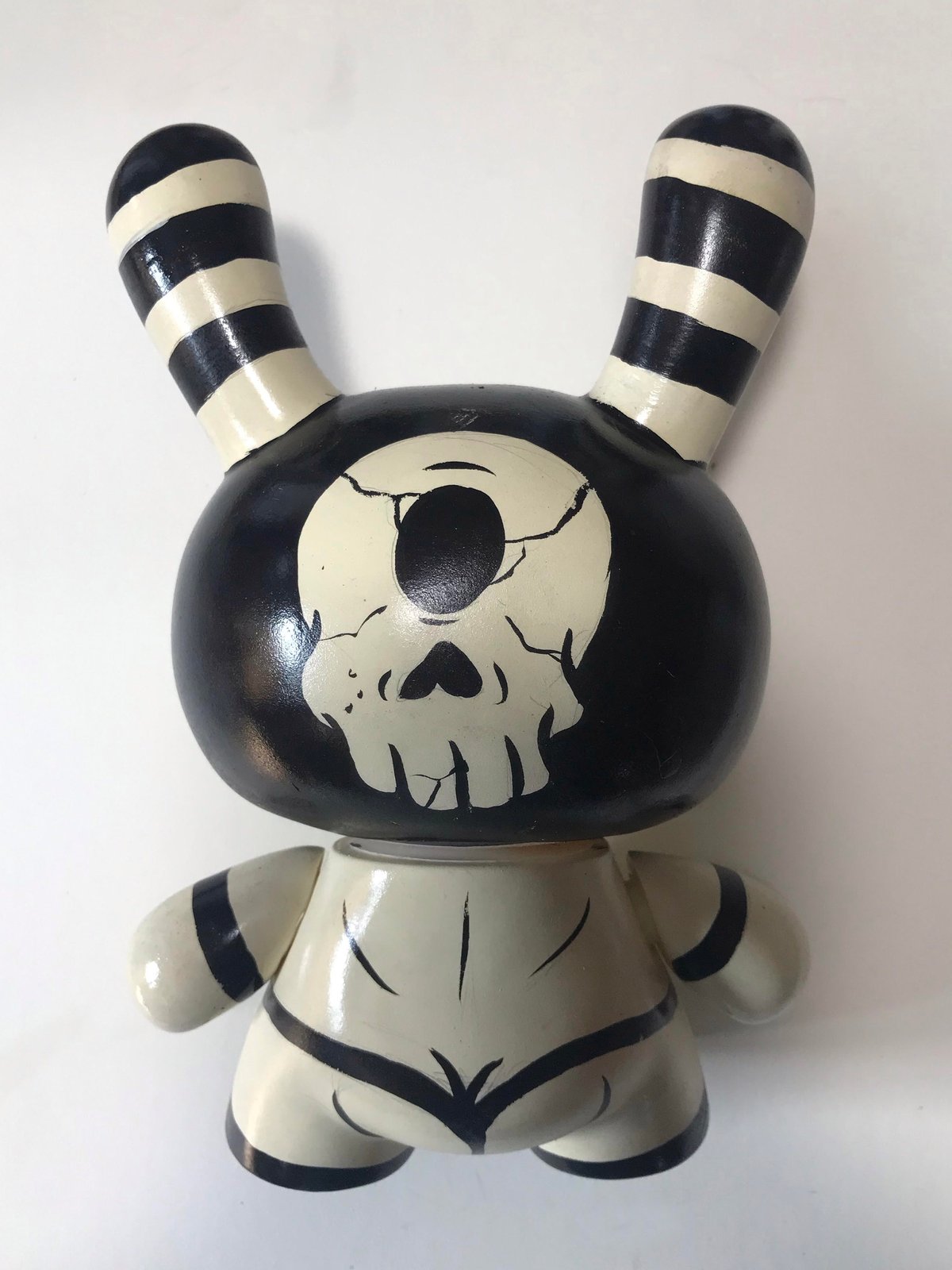 Image of  Frank Forte “S&M Cyclops Dunny” 8"