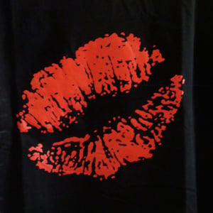 Image of Big Kiss Tee Long Sleeve Black