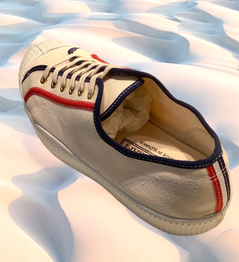 VEGANCRAFT canvas lo top sneaker shoes made in Slovakia Image 3