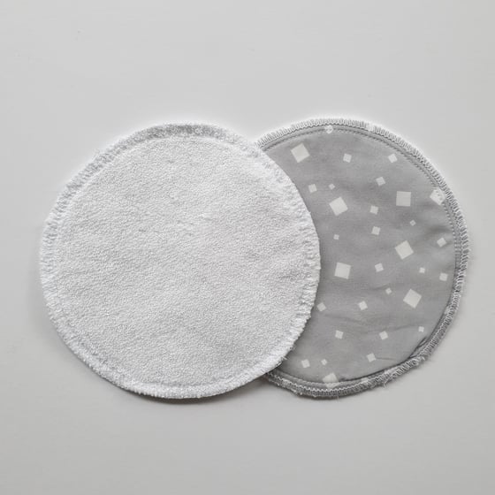 Image of Bamboo Reusable Nursing Pads