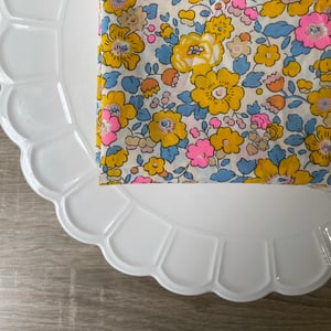 Image of Betsy Oh là là