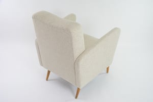 Image of Fauteuil courbé beige chiné