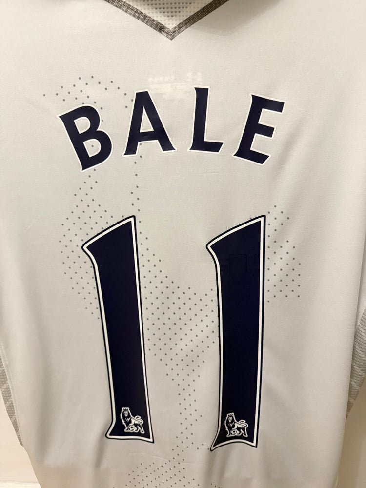 Image of Tottenham Hotspur “BALE 11” 2012/13 Home Shirt + patches  (XL)