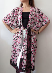 Image 1 of KIMONO MEDIO SAKURA