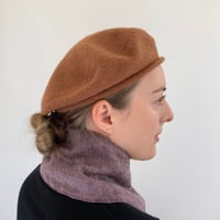 Image 1 of Edie beret mustard