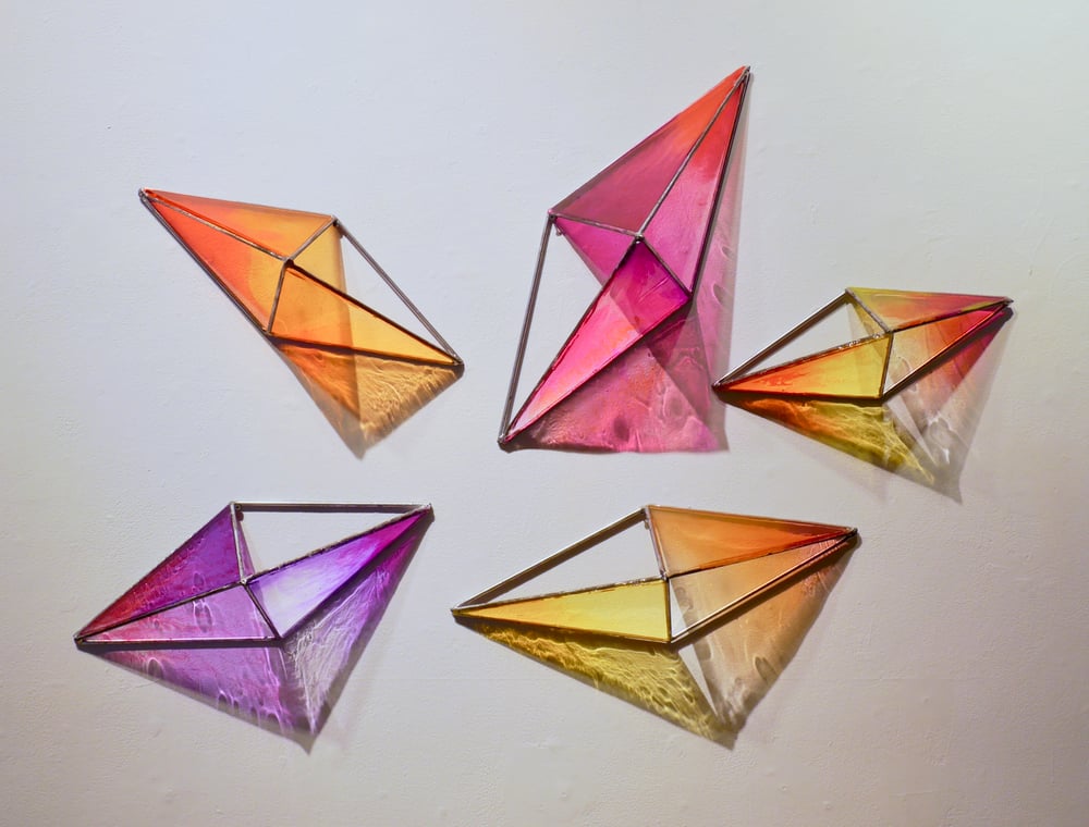 Image of Three Dimensional Color Diamond