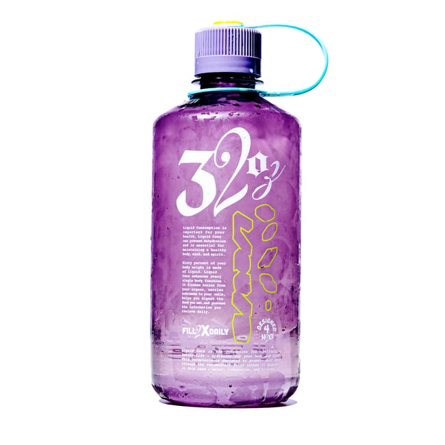 AUBERGINE water bottle
