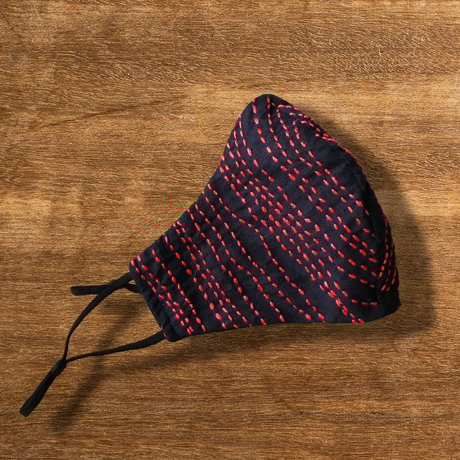 Image of Slow-stitch mask - blue/red