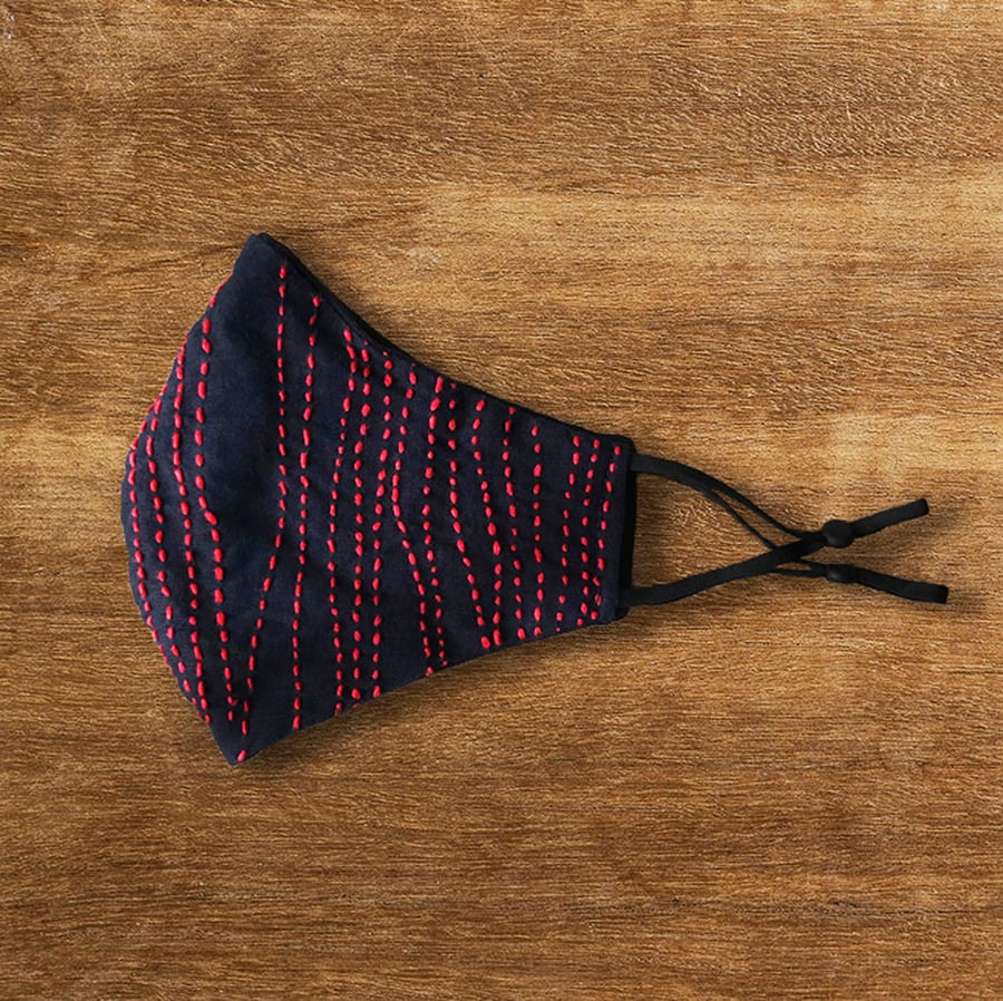 Image of Slow-stitch mask - blue/red