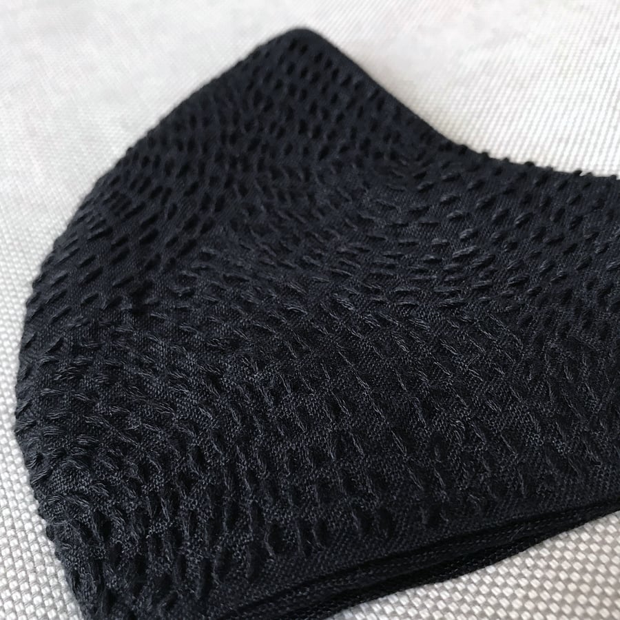 Image of Slow-stitch mask - black/black
