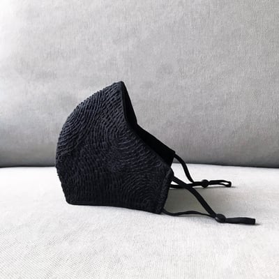 Image of Slow-stitch mask - black/black