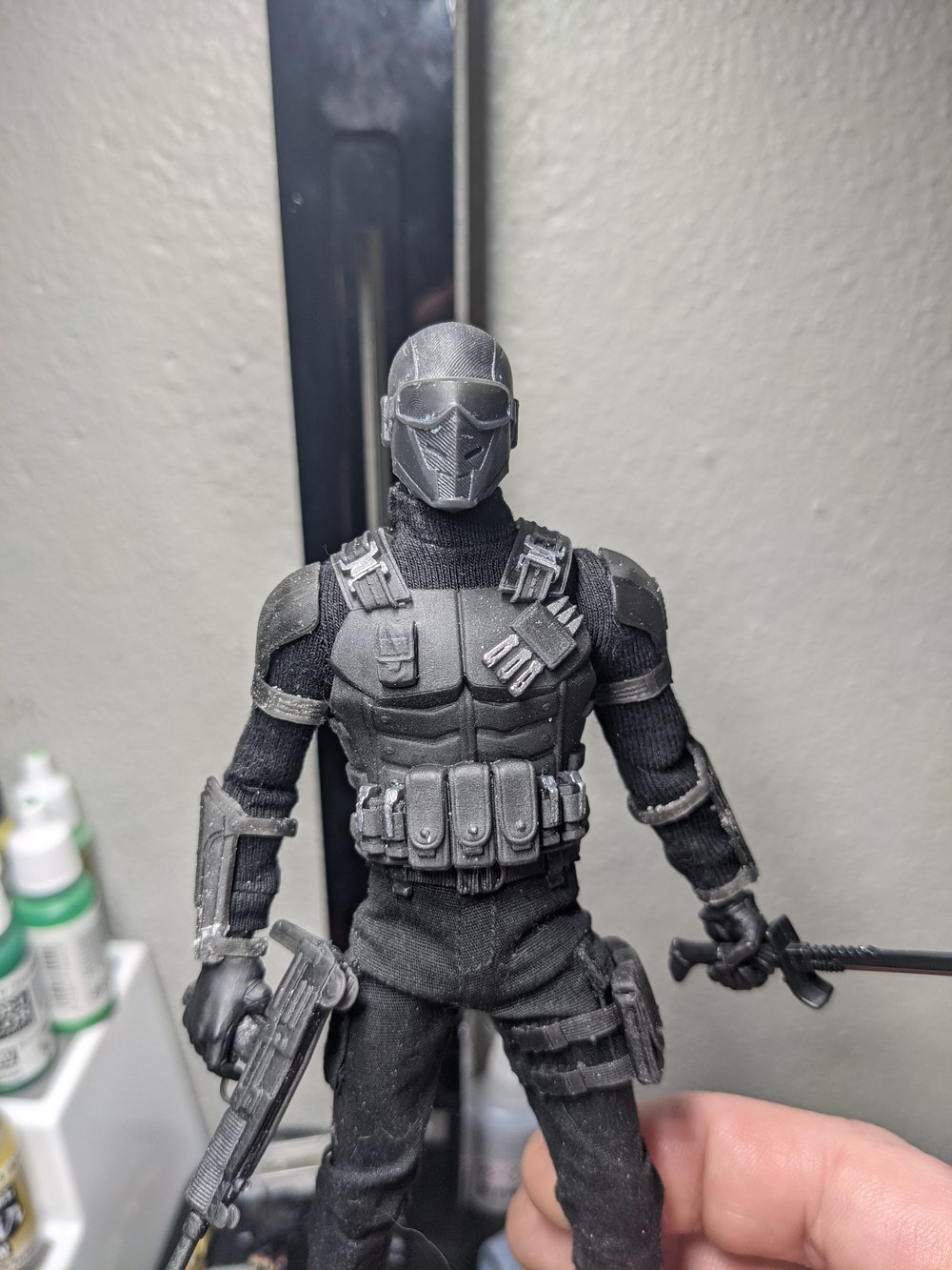 63rd hex shoulder armor
