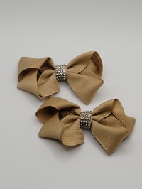 Image 2 of Brown Bows