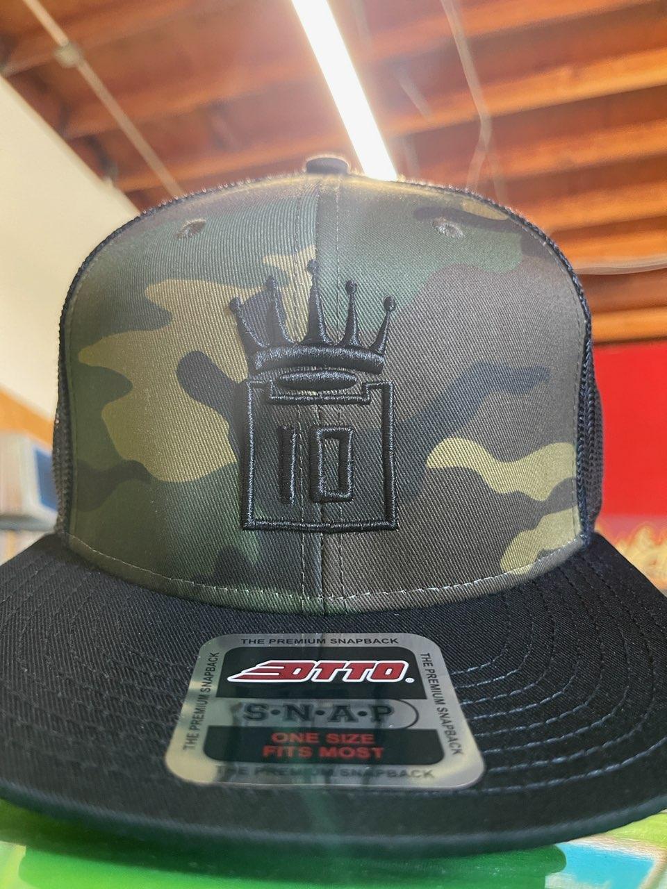 Image of CAMO TRUCKER SNAP BACKS