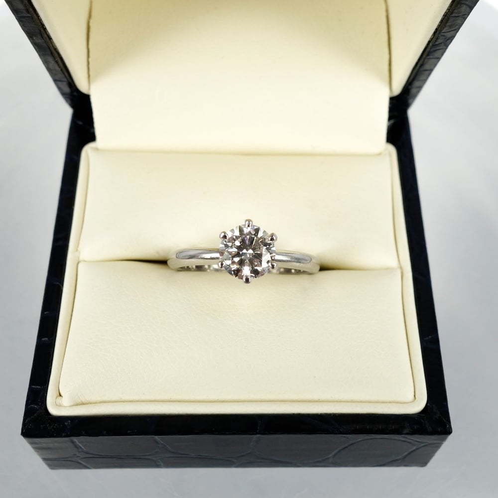Image of Elegant 18ct white gold 1.01ct FSI2 XXX solitaire diamond engagement ring. Pj5856