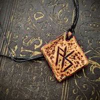 Image 3 of Simple Runed Pendant (Antiqued Dark Brown)