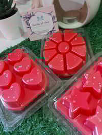 Image 3 of Black Cherry Wax Melt Clamshell