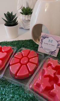Image 2 of Black Cherry Wax Melt Clamshell