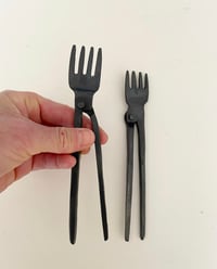 Hinged utensils 