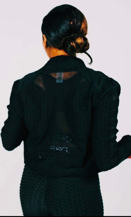 BLACK CHLOE CROP JACKET