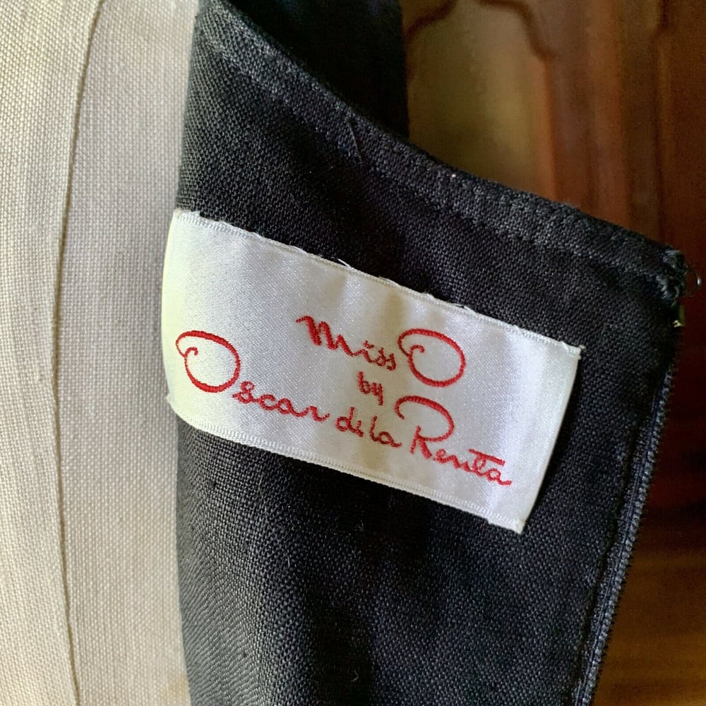 Oscar de la renta label