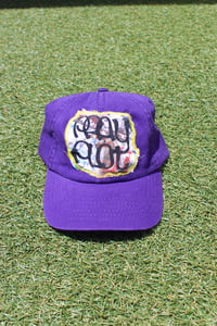 Image of on plot cap in purple 