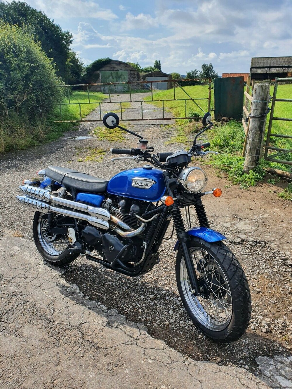 Triumph Bonneville scrambler