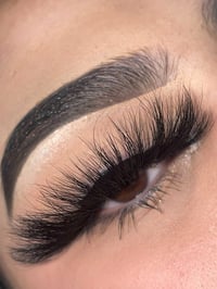 Image 4 of Pretty Little Lash Book 