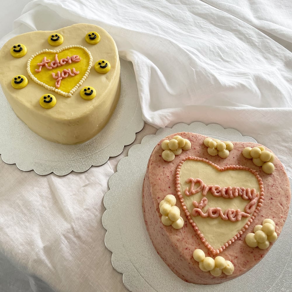 Image of Adore You Smiley Cake 