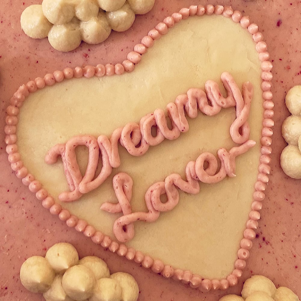 Image of Dreamy Lover Cloud Cake 