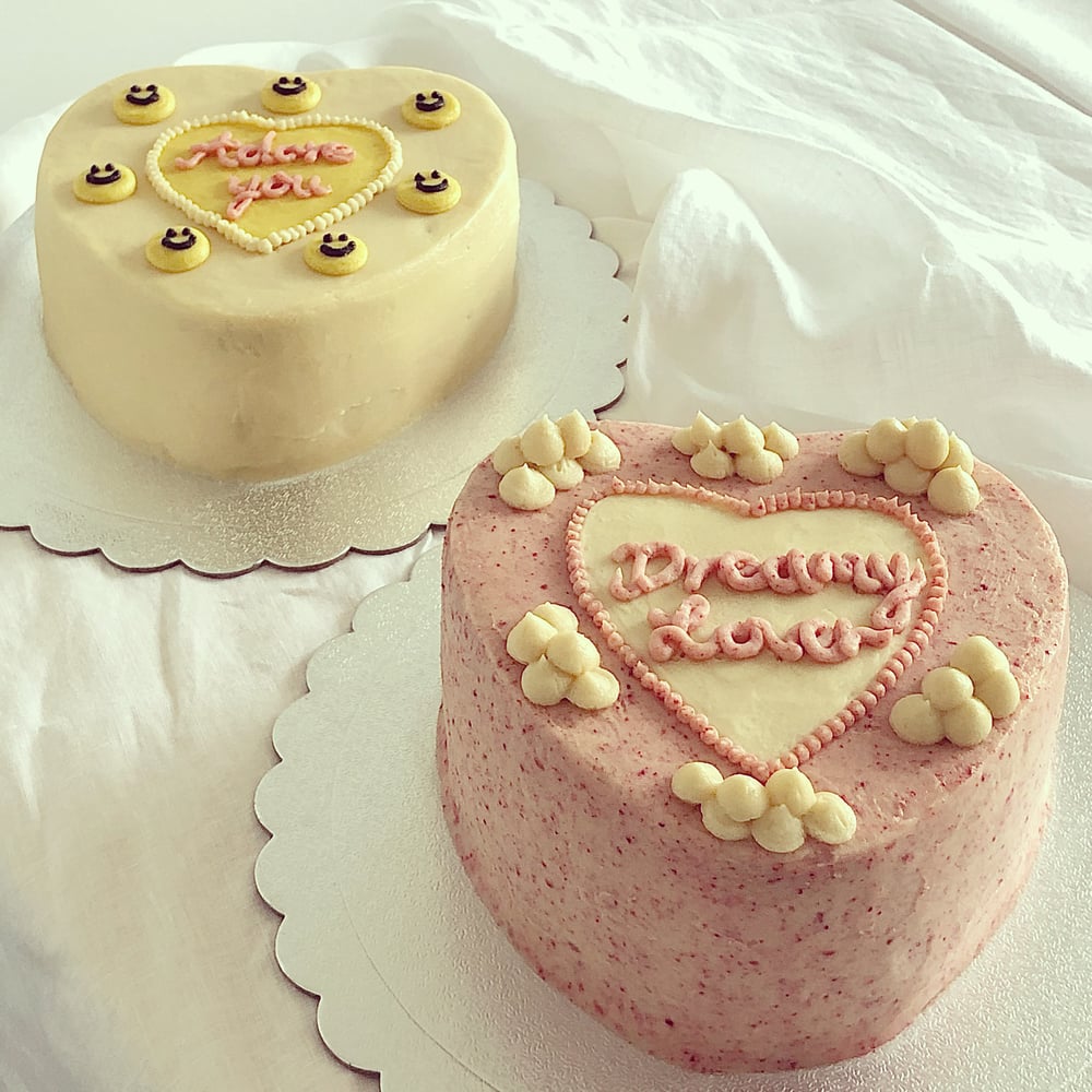 Image of Dreamy Lover Cloud Cake 