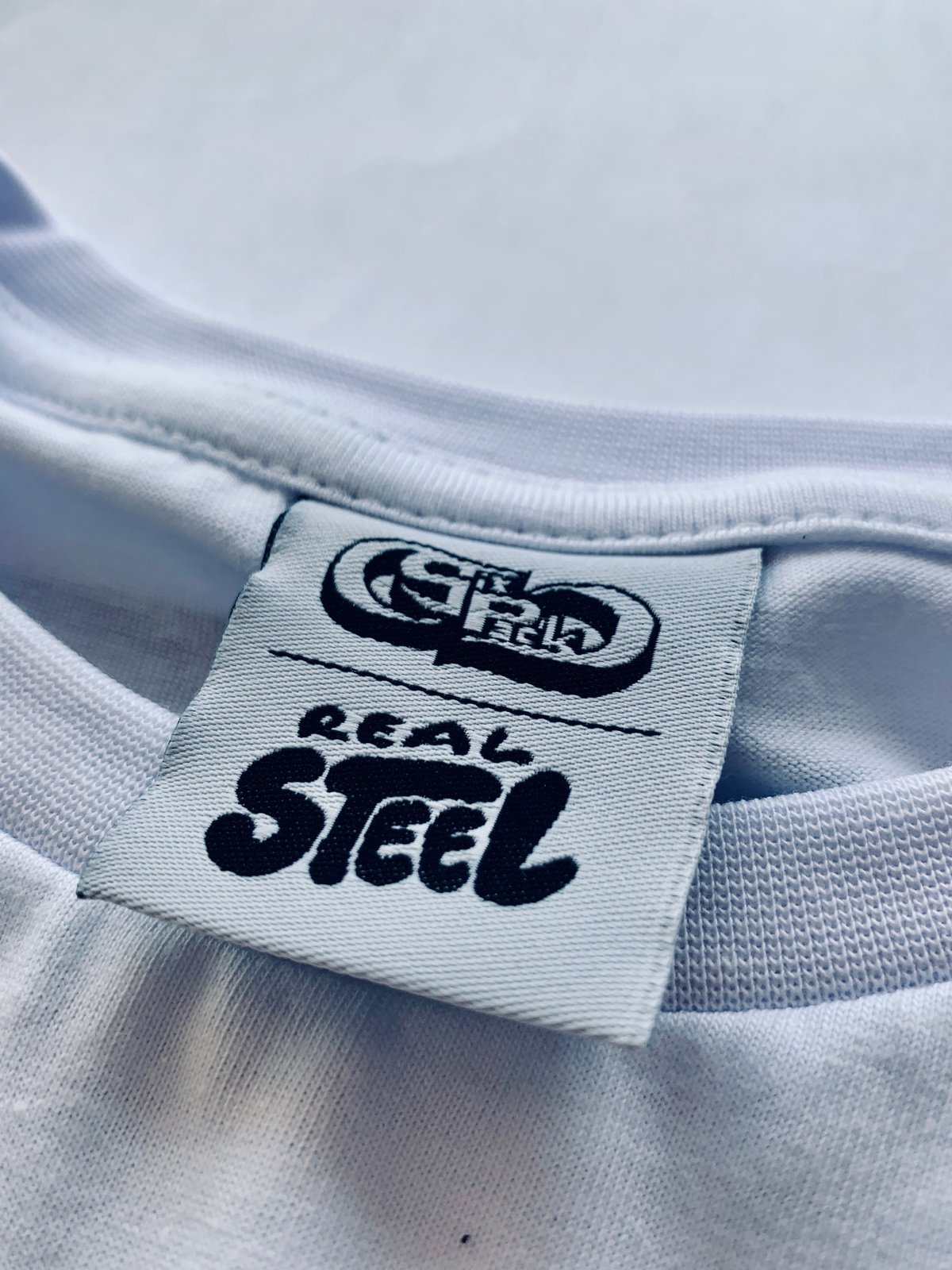 Image of ''Vandal Support Can Truck'' T-shirt
