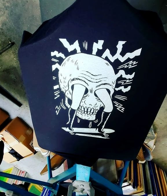 S K U L L skate-T