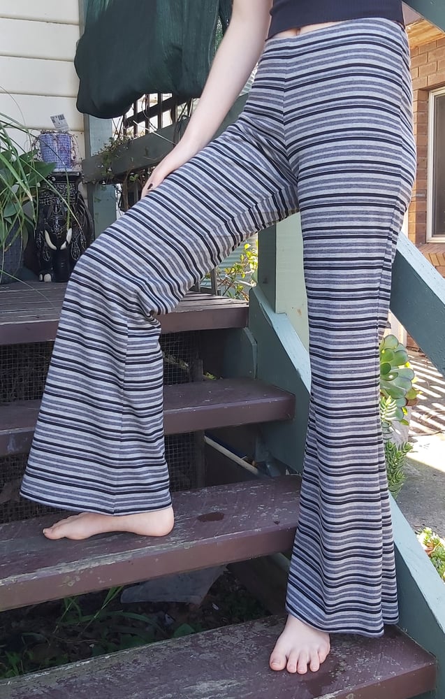 Image of Adults stripe pants - grey/black