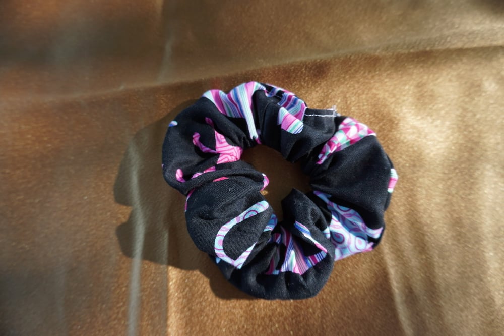 Image of Pattern Cats Scrunchie/Mask/Headband 