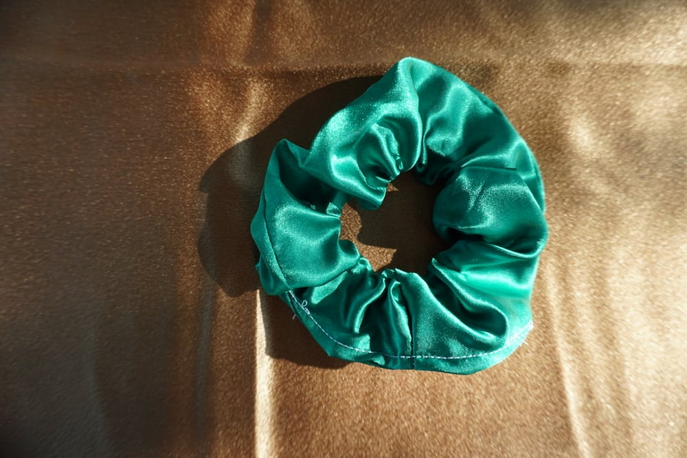 Image of Green Satin Scrunchie/Mask/Headband