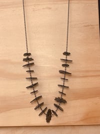 Image 4 of Daisy Chain Necklace