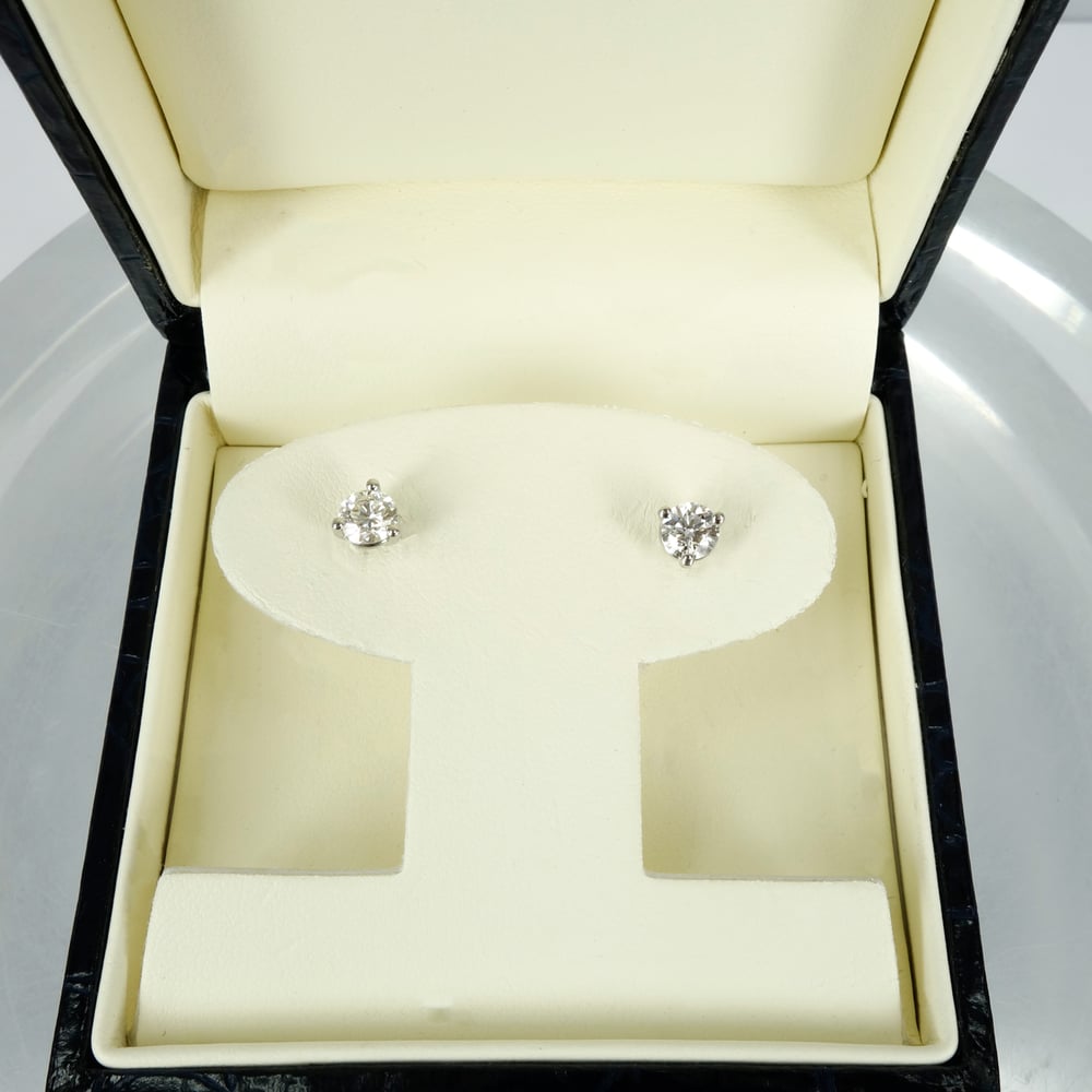 Image of 18ct white gold diamond stud earrings. 2 =.62ct FSI. PJ5851