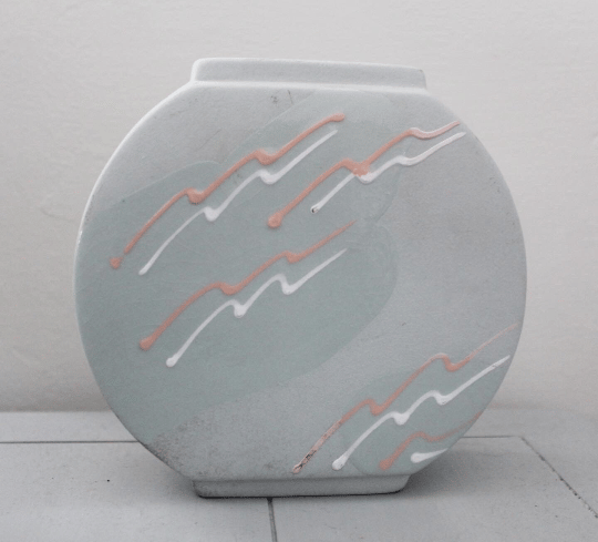 Image of 90s Style Design Vase