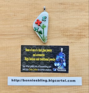 Image of Flowers to Wear Collection 3