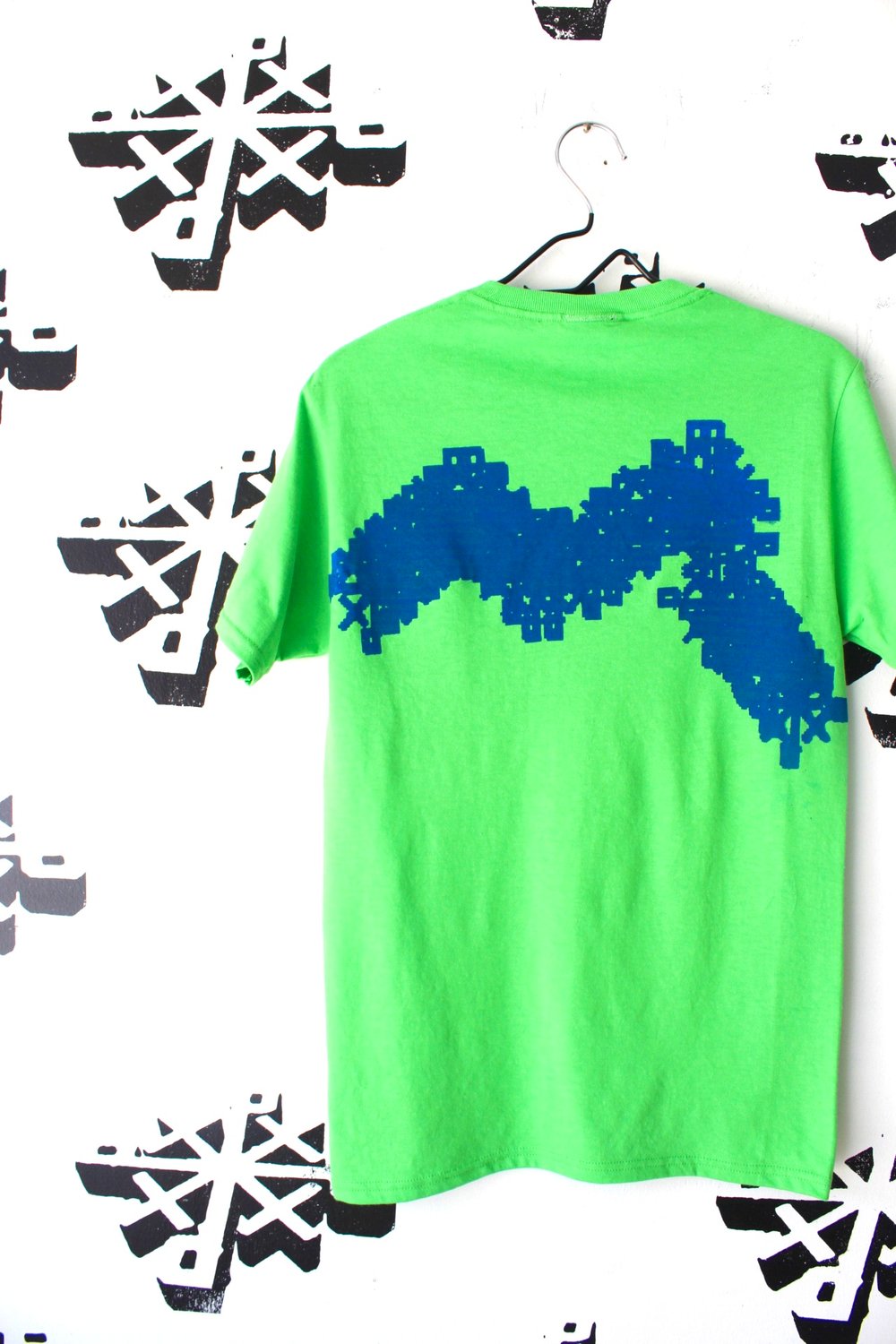 glitch in the system tee in green 