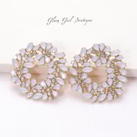 Flower Child (White) BBG- P
