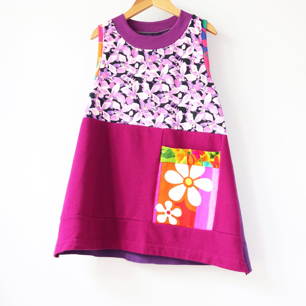 Image of orchid magenta pocket 10/12 vintage fabric floral flower asymmetrical courtneycourtney tank crop top