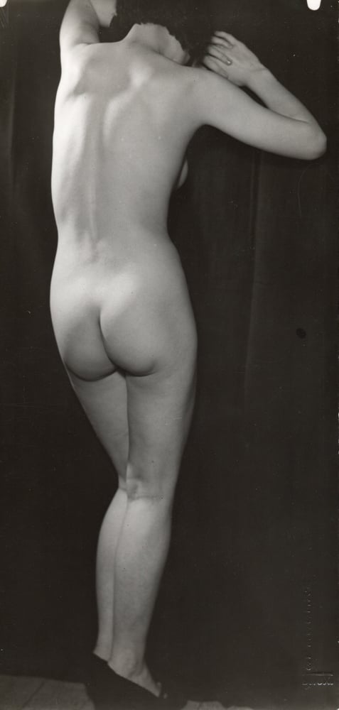 Image of Willy Kessels: nude study woman hiding her face, Belgium ca. 1930s