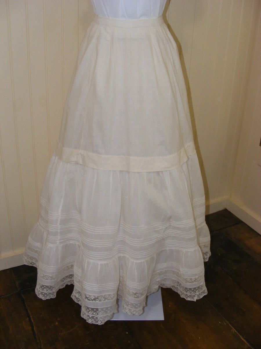 Antique Victorian Lace Flounce Petticoat 19th c White Cotton Size M 29”  Waist