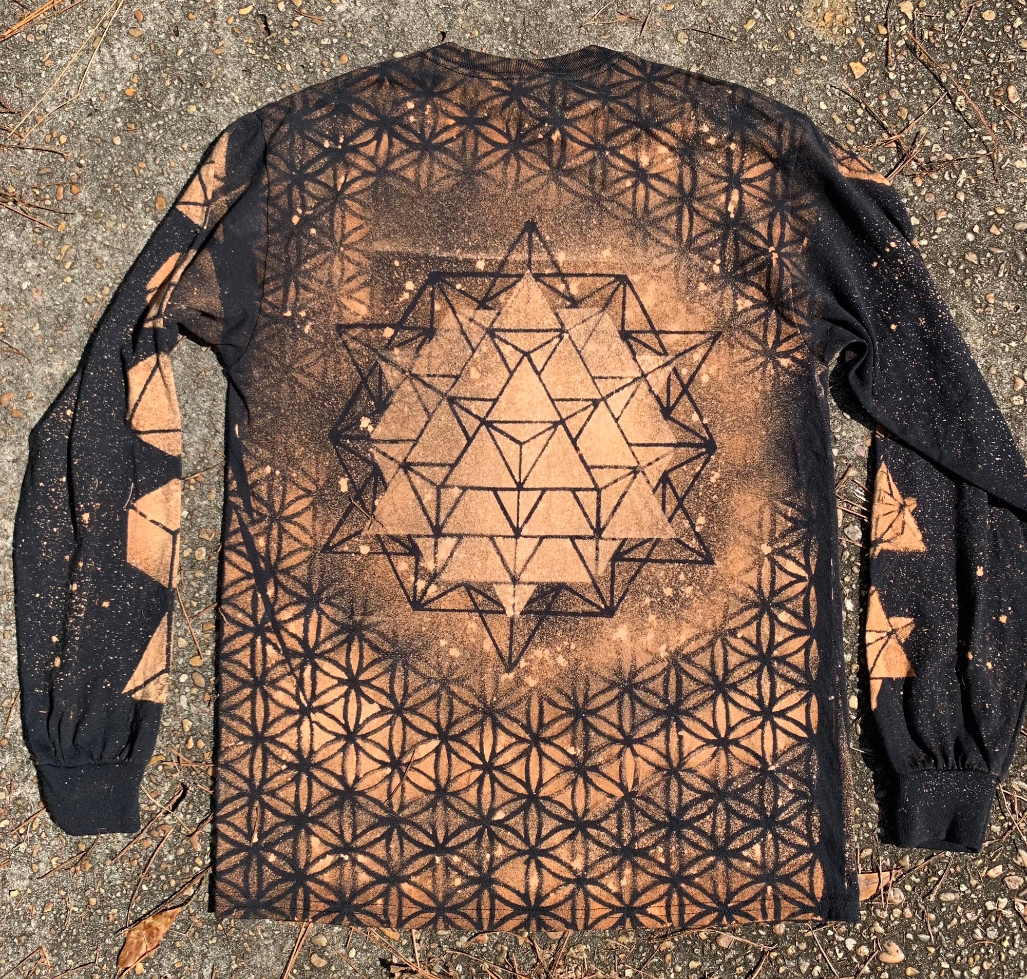 Tipper Long Sleeve V.1 | Isochrome Creations | Shirts