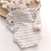 Image 3 of Photoshooting newborn boys bodysuit Robbie| stripes