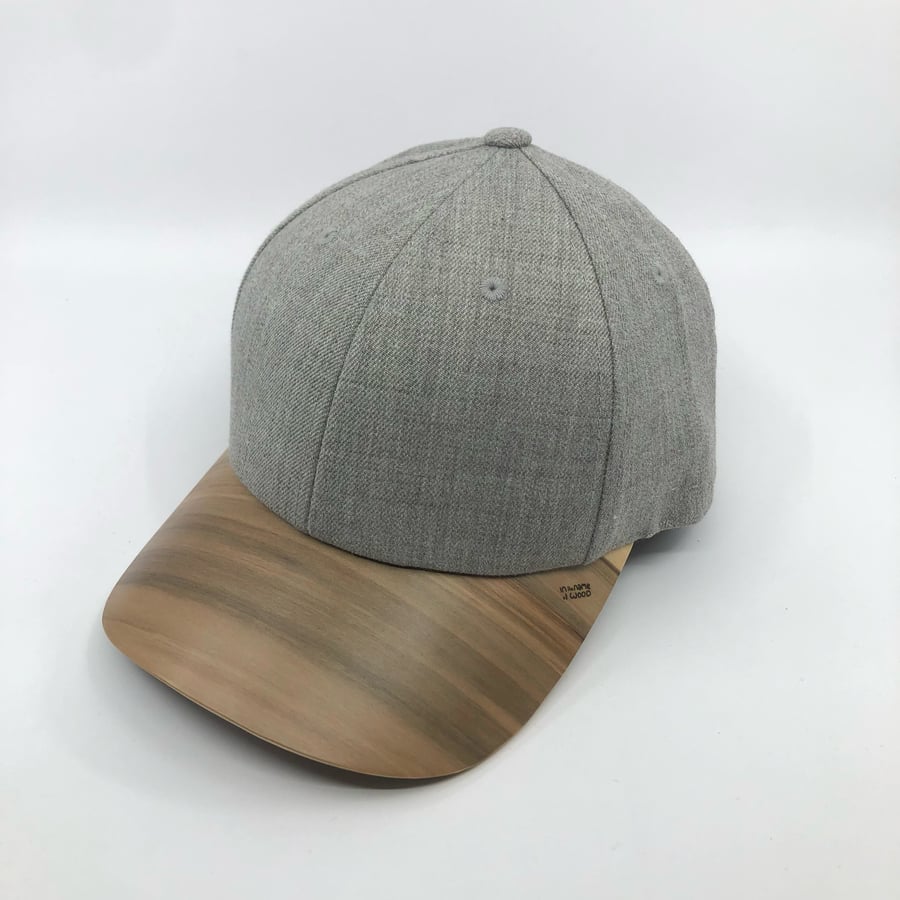 Image of Casquette Grise Noyer Satiné