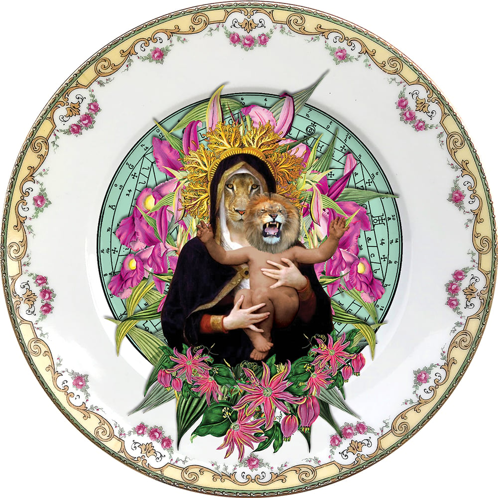 Image of Lion Queen - Vintage French Porcelain Plate - #0604