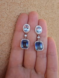 Image 4 of Kate Middleton Duchess of Cambridge Inspired Replikate Sky Blue Oval Square Drop Crystal Earrings